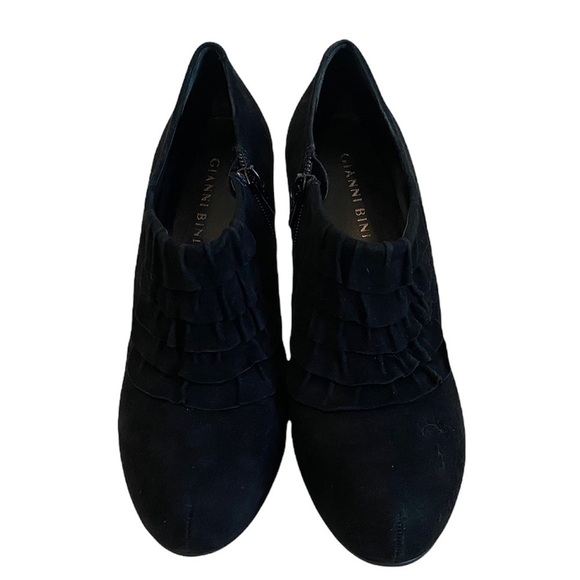 Gianni Bini Tula Hidden Platform Booties Heel Shoe Black Suede Sz 8.5 Ruffle - Picture 2 of 12
